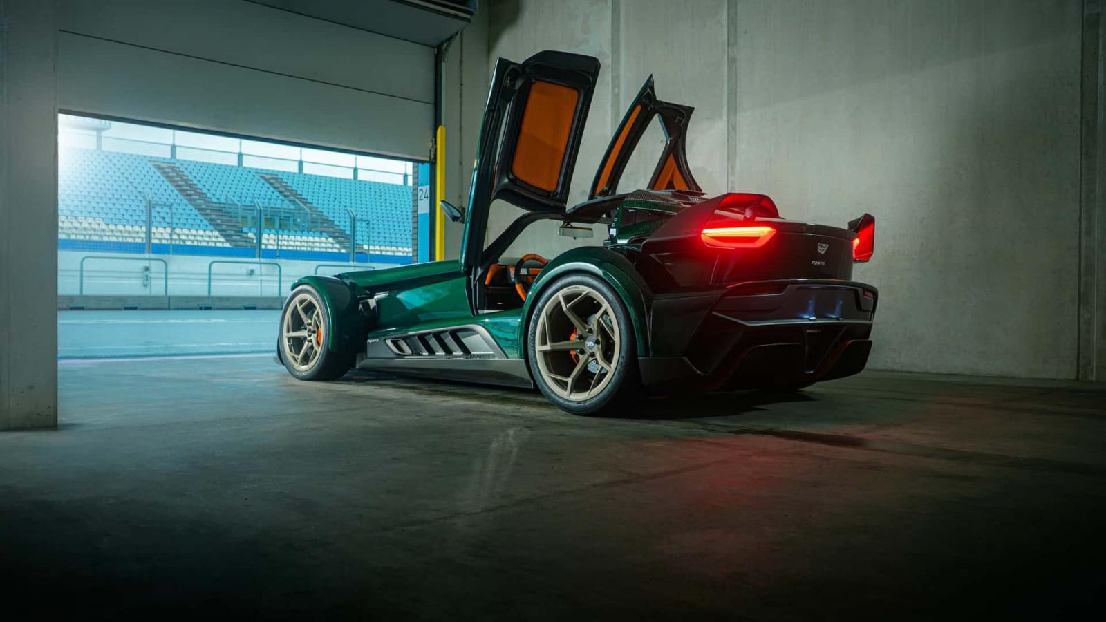 Το νέο Donkervoort P24 RS άφησε την Audi και ήρθε με μοτέρ της Ford